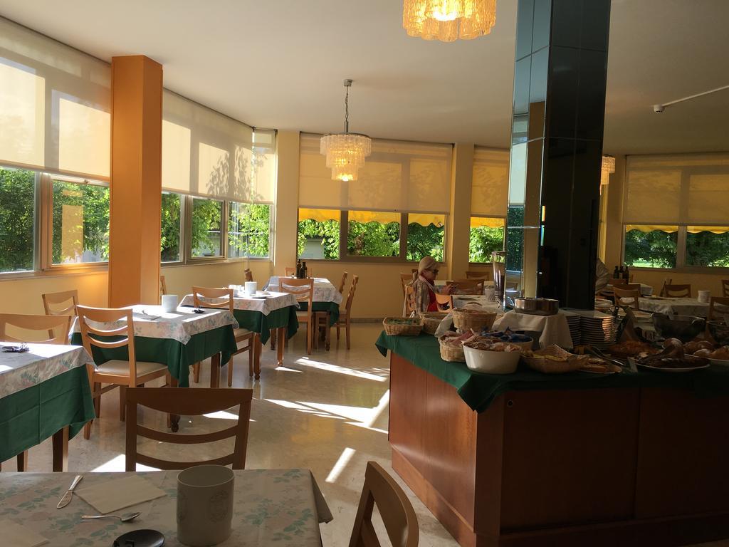 Hotel Plutone Cervia Ngoại thất bức ảnh
